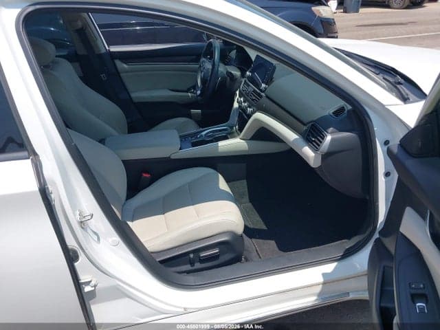 2018 HONDA ACCORD TOURING 5