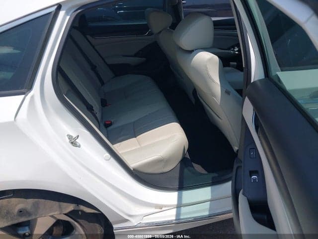 2018 HONDA ACCORD TOURING 8