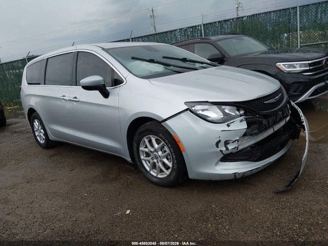 2023 CHRYSLER VOYAGER LX 1