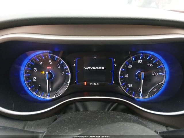 2023 CHRYSLER VOYAGER LX 7
