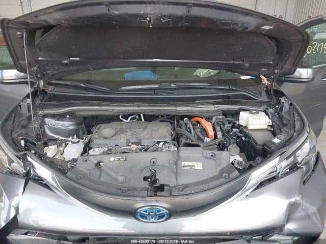 2025 TOYOTA SIENNA XLE 10