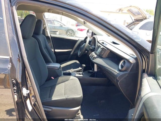 2017 TOYOTA RAV4 LE 5