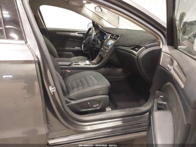2017 FORD FUSION SE 5