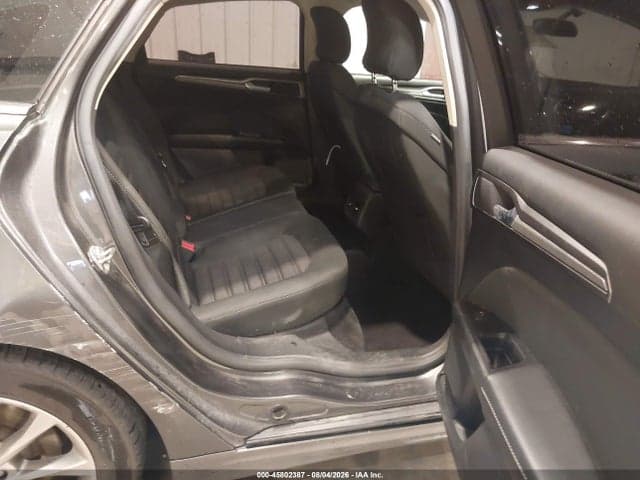 2017 FORD FUSION SE 8
