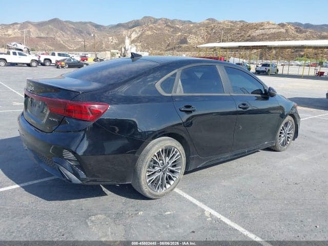 2023 KIA FORTE GT-LINE 4