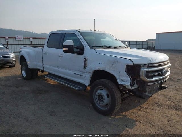 2022 FORD F-450 LARIAT 1