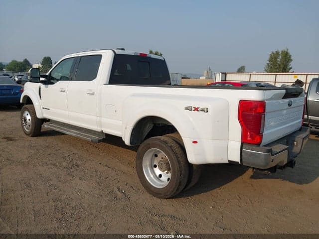 2022 FORD F-450 LARIAT 3