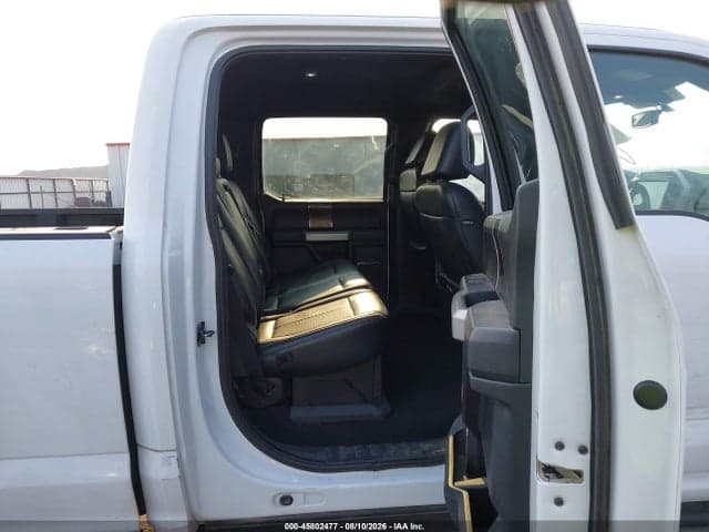 2022 FORD F-450 LARIAT 6
