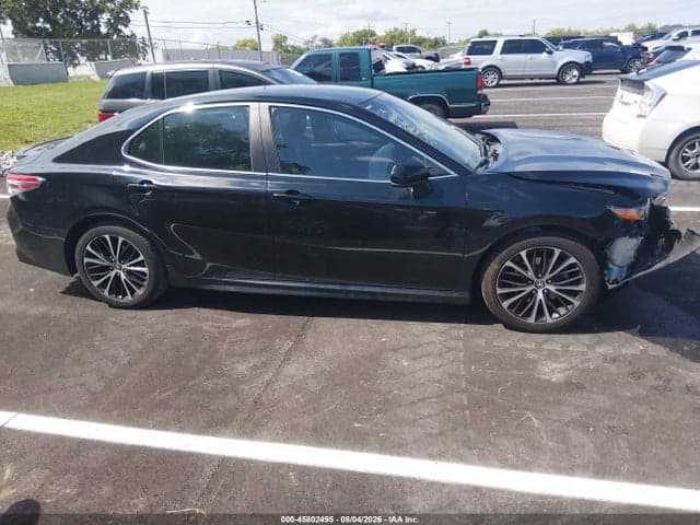 2018 TOYOTA CAMRY SE 13