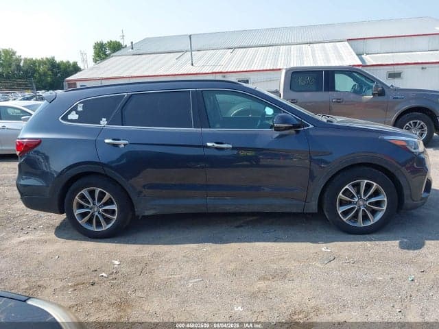 2017 HYUNDAI SANTA FE SE 14