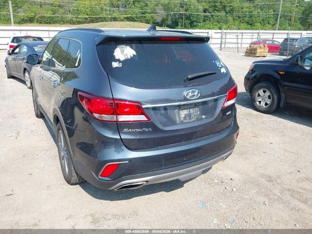 2017 HYUNDAI SANTA FE SE 19