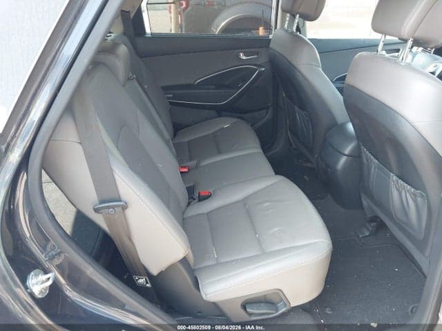 2017 HYUNDAI SANTA FE SE 8
