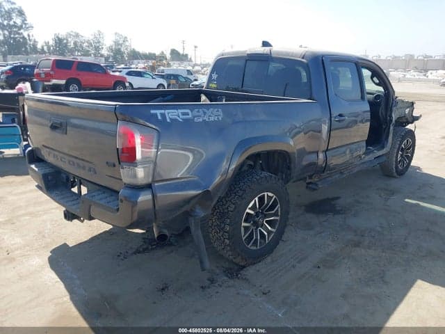 2022 TOYOTA TACOMA TRD SPORT 4