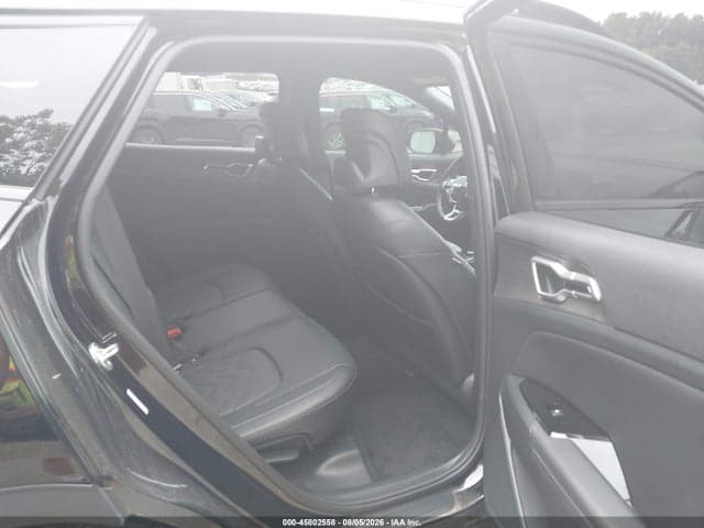 2025 KIA SPORTAGE X-LINE 8