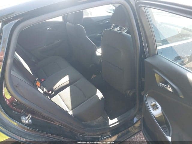 2017 CHEVROLET MALIBU 1FL 8