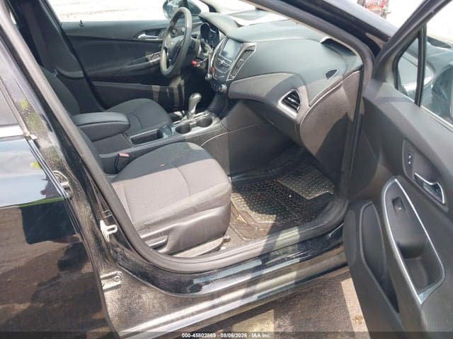 2017 CHEVROLET CRUZE LT AUTO 5