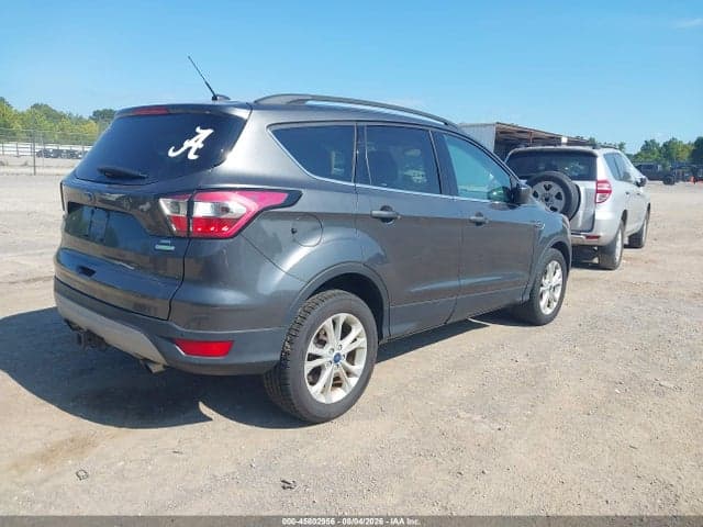 2017 FORD ESCAPE SE 4