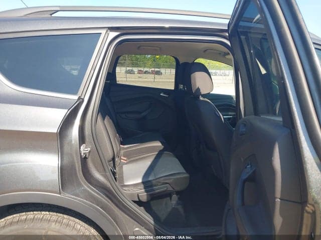2017 FORD ESCAPE SE 8