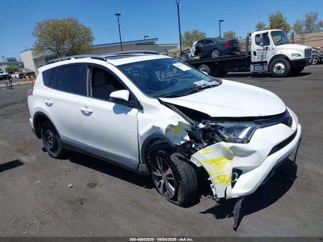 2017 TOYOTA RAV4 XLE 6