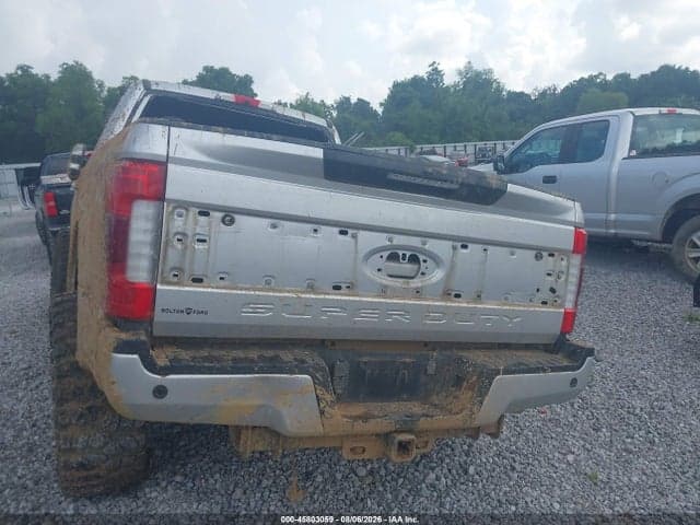 2017 FORD F-250 PLATINUM 16