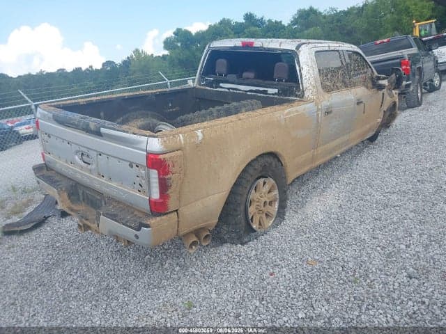 2017 FORD F-250 PLATINUM 4