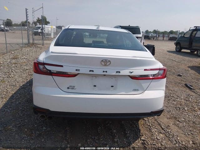 2025 TOYOTA CAMRY SE 16