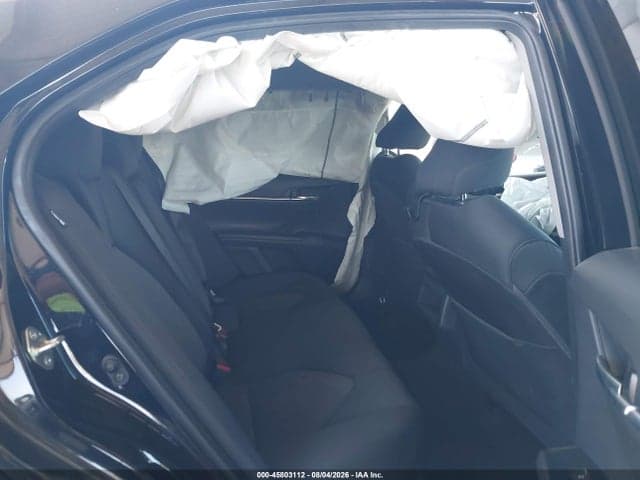 2019 TOYOTA CAMRY LE 8