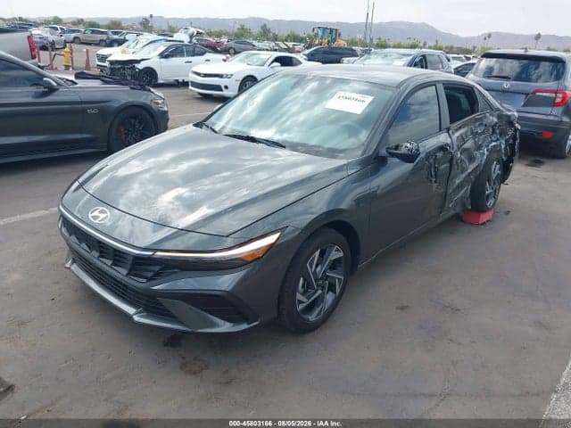 2025 HYUNDAI ELANTRA SEL SPORT 2