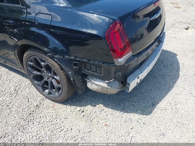2019 CHRYSLER 300 22