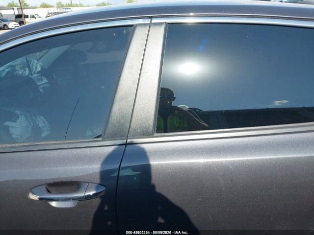 2018 KIA OPTIMA S 14