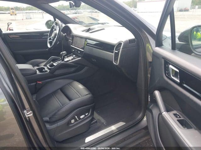 2019 PORSCHE CAYENNE 5