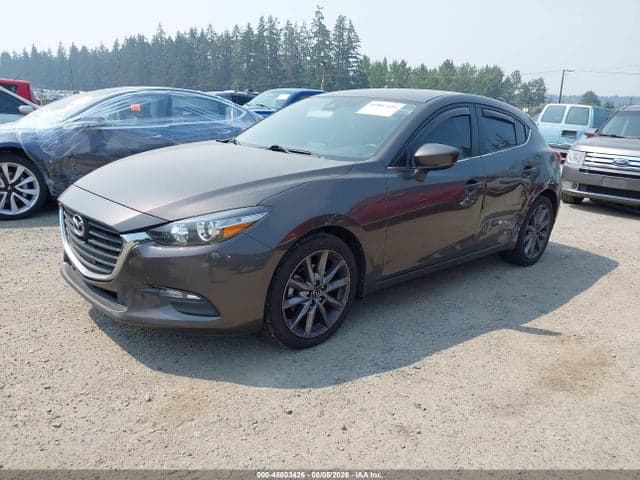 2018 MAZDA MAZDA3 TOURING 2