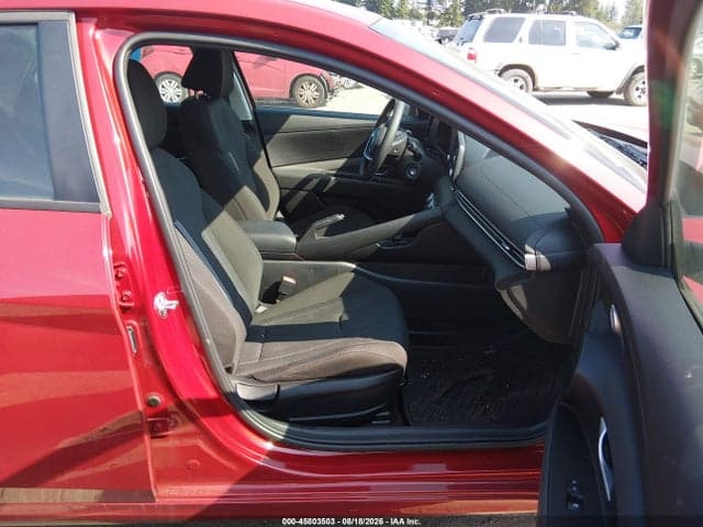 2025 HYUNDAI ELANTRA SE 5