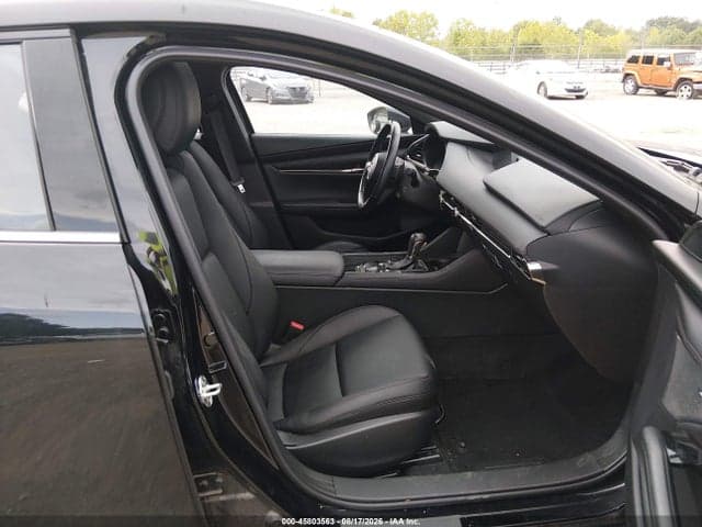 2023 MAZDA MAZ 5
