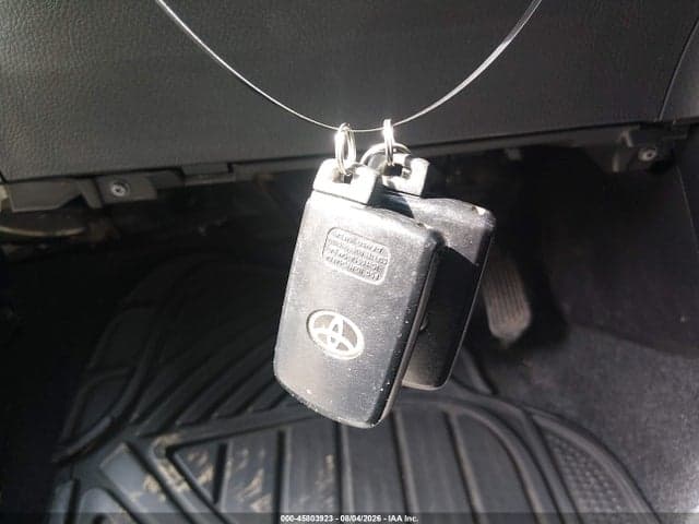 2017 TOYOTA RAV4 PLATINUM 11