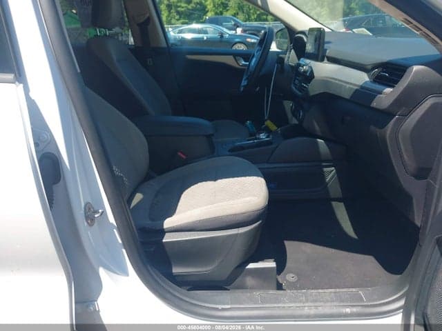 2020 FORD ESCAPE SE 5
