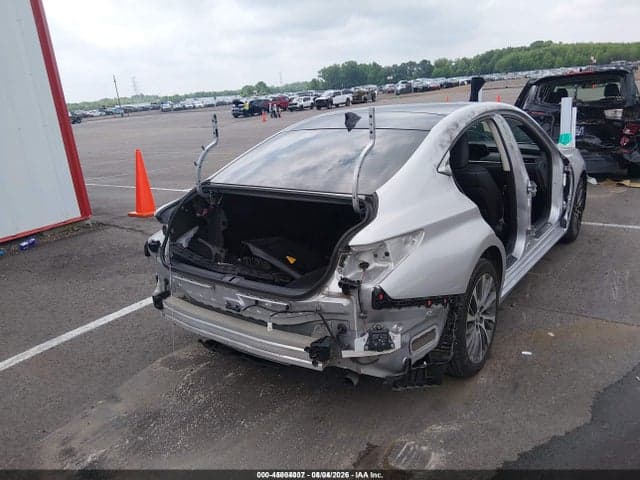 2021 LEXUS ES 350 17