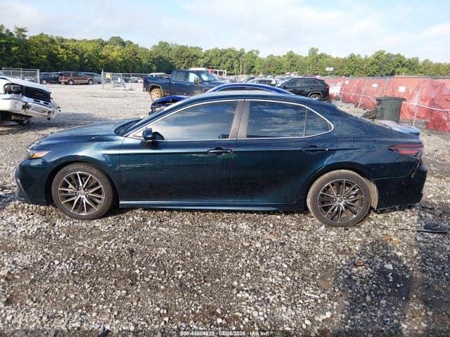 2021 TOYOTA CAMRY SE 14