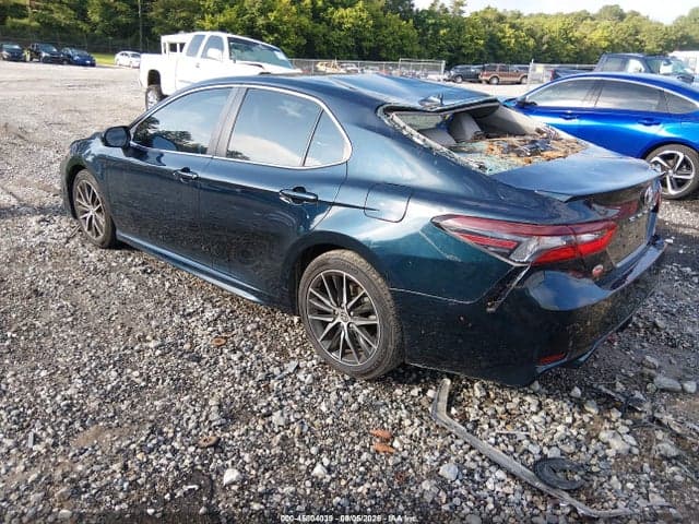 2021 TOYOTA CAMRY SE 3