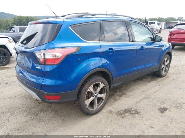 2017 FORD ESCAPE SE 4