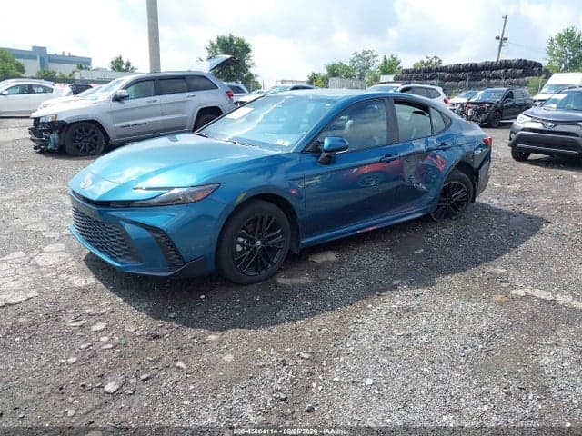 2025 TOYOTA CAMRY SE 2