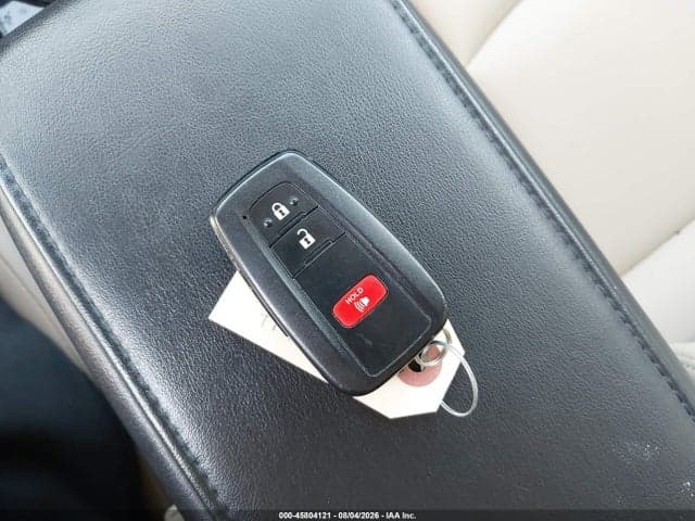 2020 TOYOTA PRIUS XLE AWD-E 11