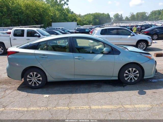 2020 TOYOTA PRIUS XLE AWD-E 13