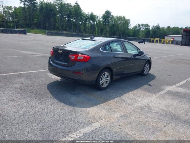 2017 CHEVROLET CRUZE LT AUTO 4