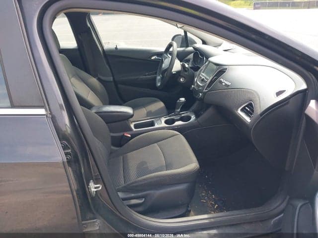 2017 CHEVROLET CRUZE LT AUTO 5