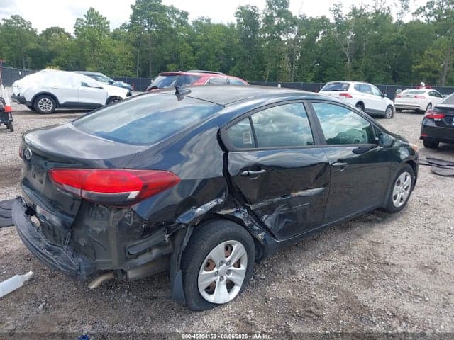 2017 KIA FORTE LX 4
