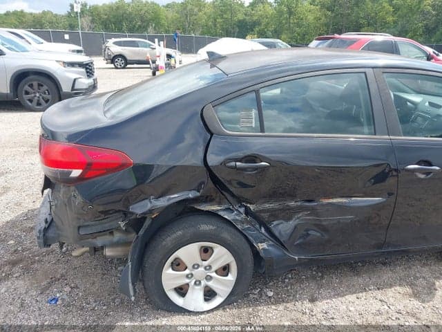 2017 KIA FORTE LX 6