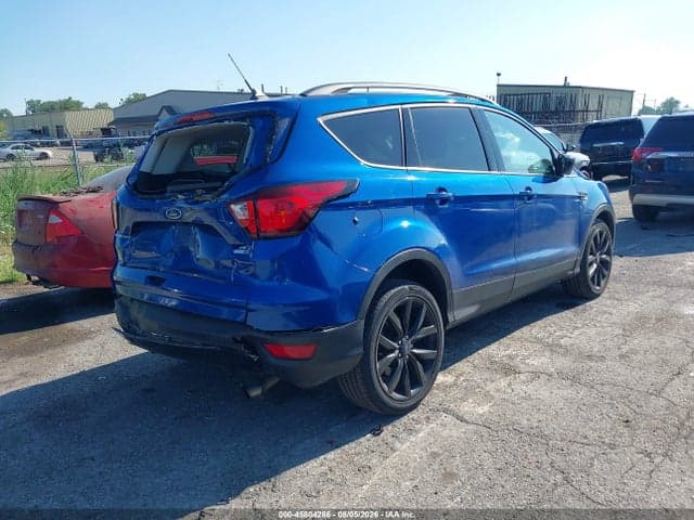 2019 FORD ESCAPE SE 4