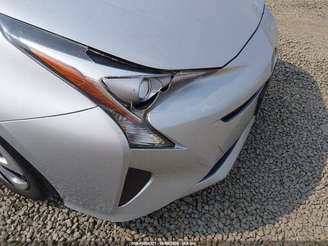 2017 TOYOTA PRIUS FOUR 19