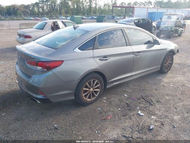 2018 HYUNDAI SONATA SE 4